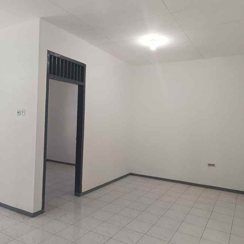 rumah nginden intan strategis