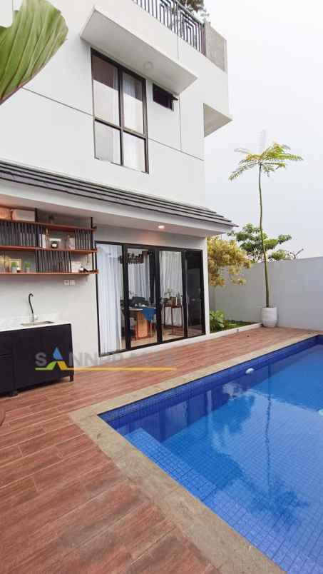 rumah nuansa resort kolam renang bogor selatan