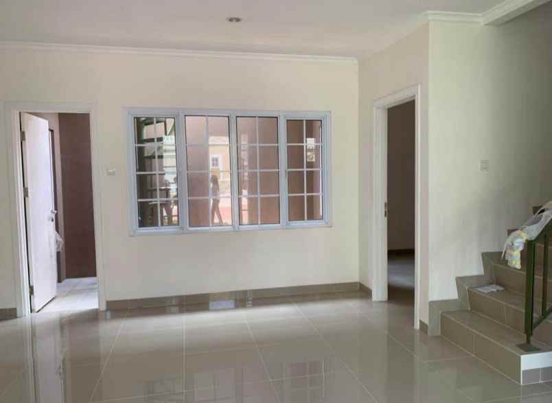 rumah paramount village simongan semarang