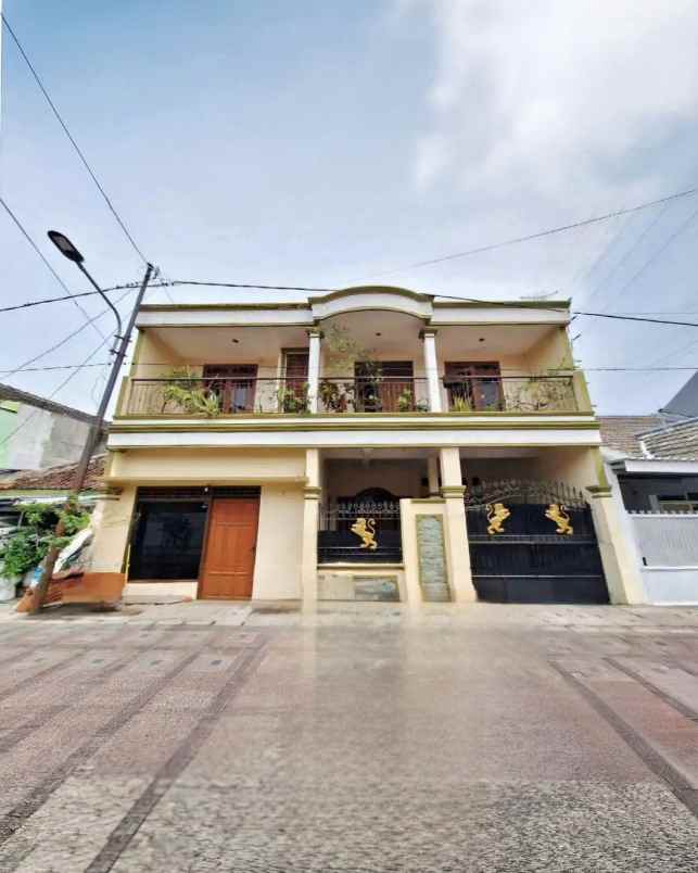 rumah ploso timur siap huni semi furnished