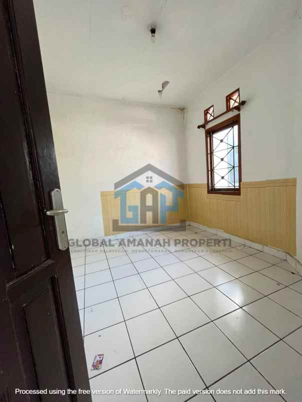 rumah puri cipageran lingkungan nyaman row jalan besar