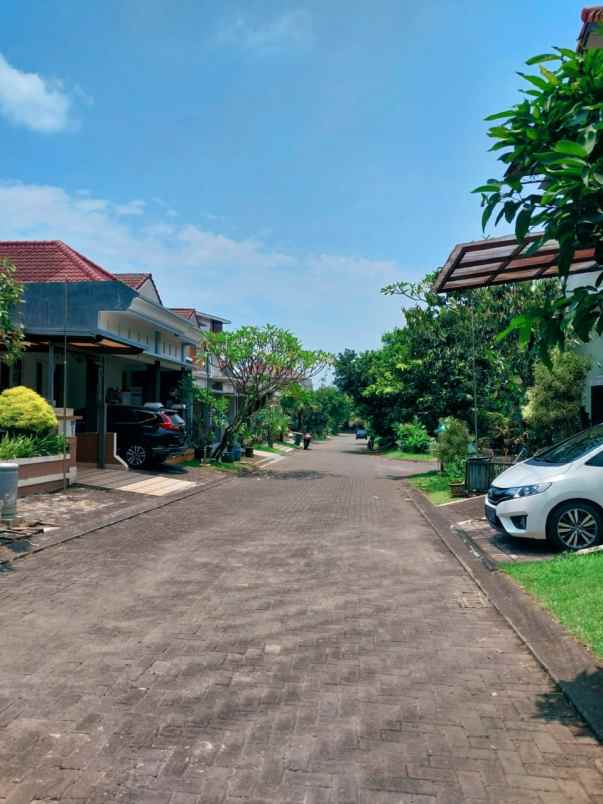 rumah ready di graha taman bunga bsb mijen semarang