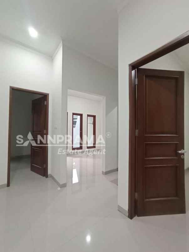 rumah ready di kav bni jatiasih bekasi ijh bks