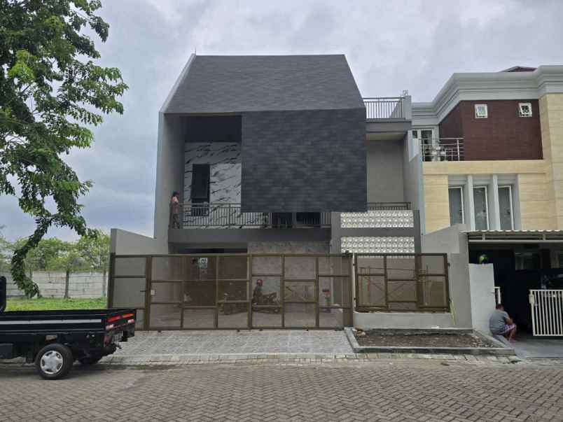rumah san antonio pakuwon city new minimalis