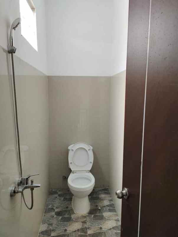 rumah sariwangi dekat ciwaruga gegerkalong bandung