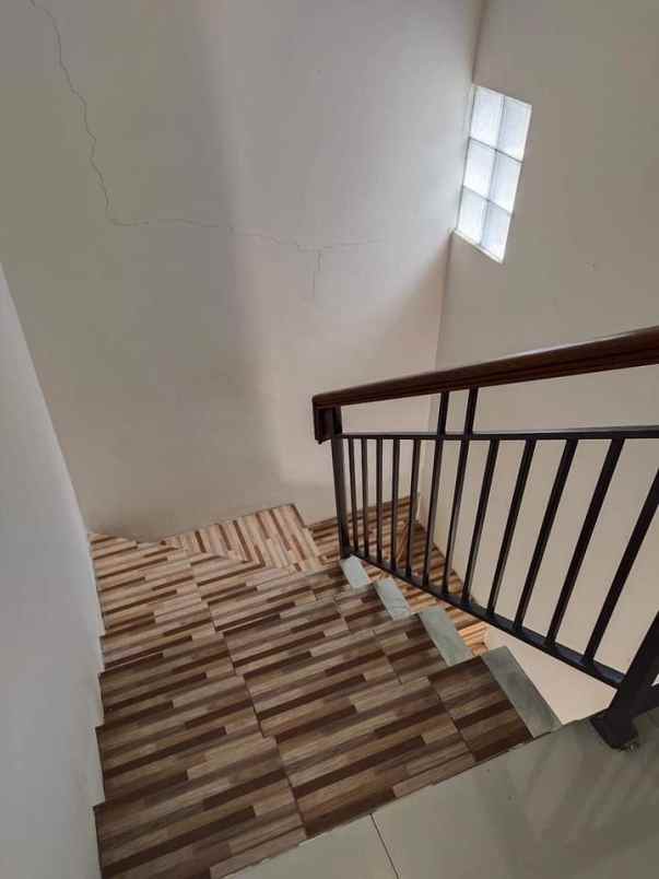 rumah sariwangi dekat ciwaruga gegerkalong bandung