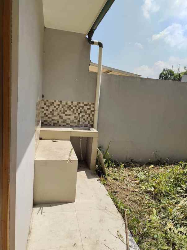 rumah sariwangi dekat ciwaruga gegerkalong bandung