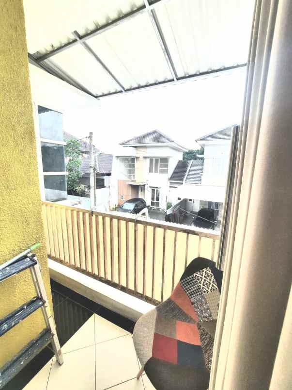 rumah second cantik di ciganjur jakarfa selatan