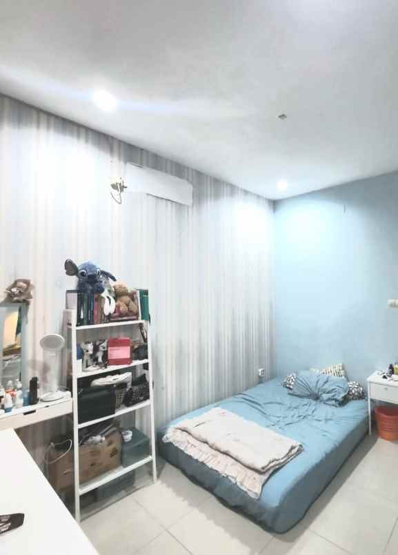 rumah second cantik di ciganjur jakarfa selatan