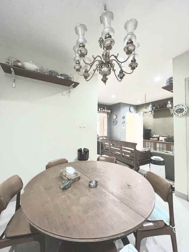 rumah second cantik di ciganjur jakarfa selatan