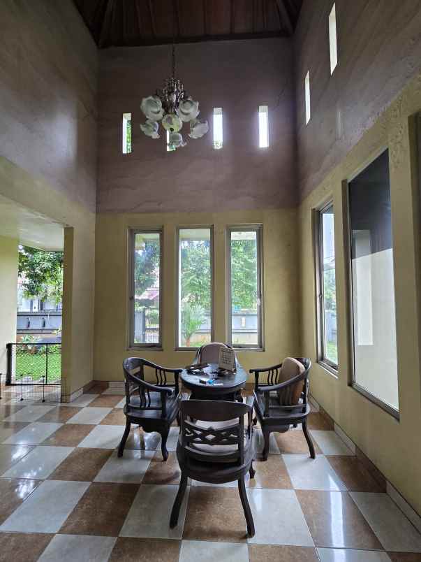 rumah second posisi hook di pondok kelapa jaktim