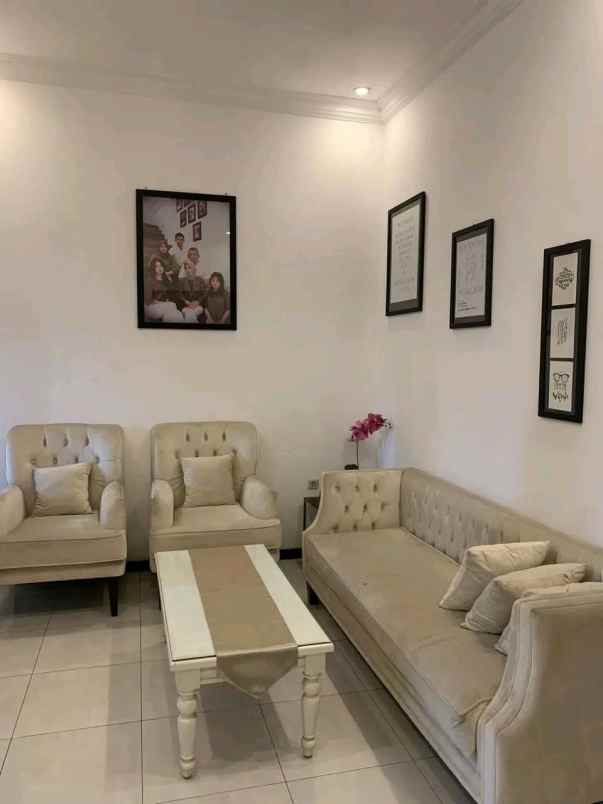 rumah siap huni dan semi furnish lokasi teluk bayur