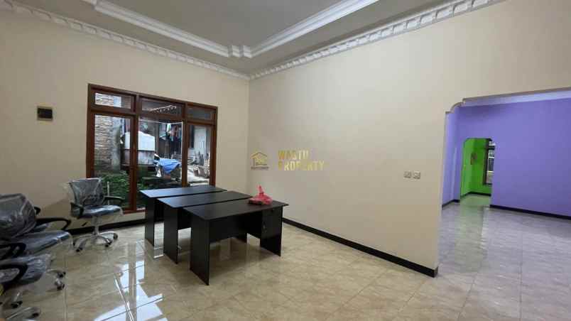 rumah siap huni dengan tanah luas di wonokromo pleret