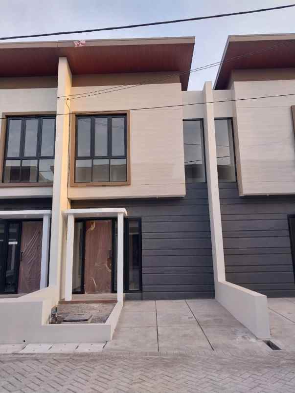 rumah surat ijo di pucang asri kertajaya