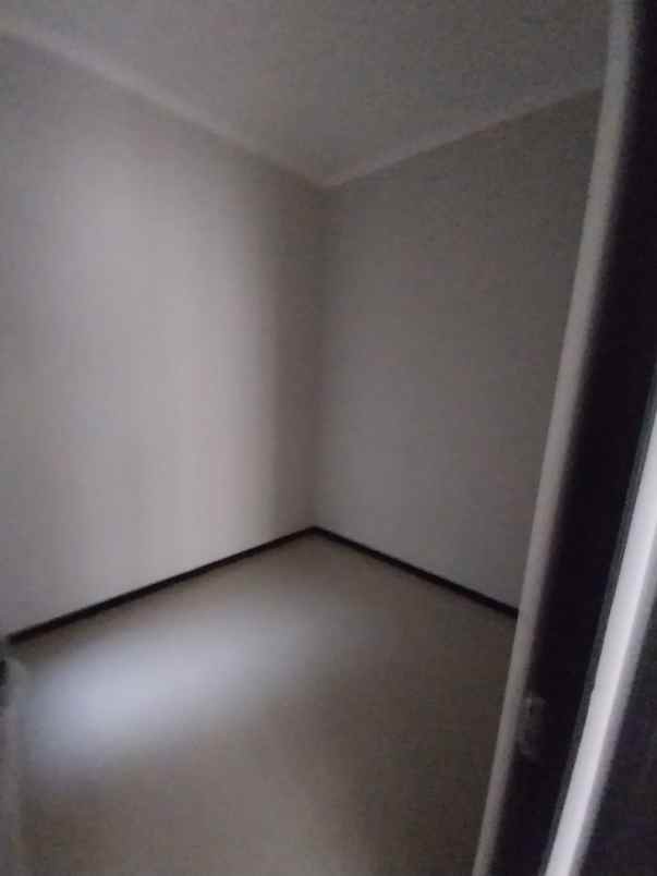 rumah surat ijo di pucang asri kertajaya