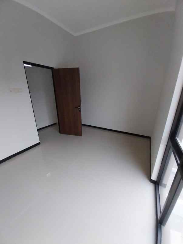 rumah surat ijo di pucang asri kertajaya