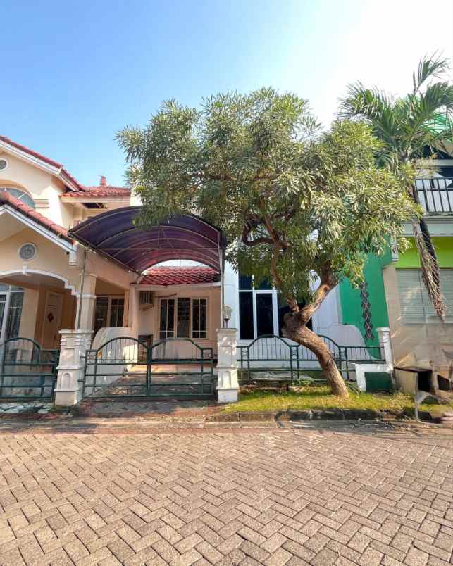 rumah taman mutiara siap huni carport