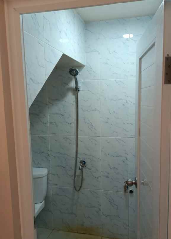 rumah tanah baru beji depok