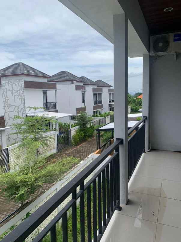 rumah villa nuansa udayana