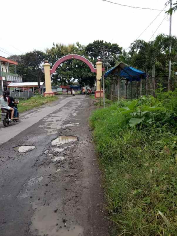 tanah bolon colomadu karanganyar