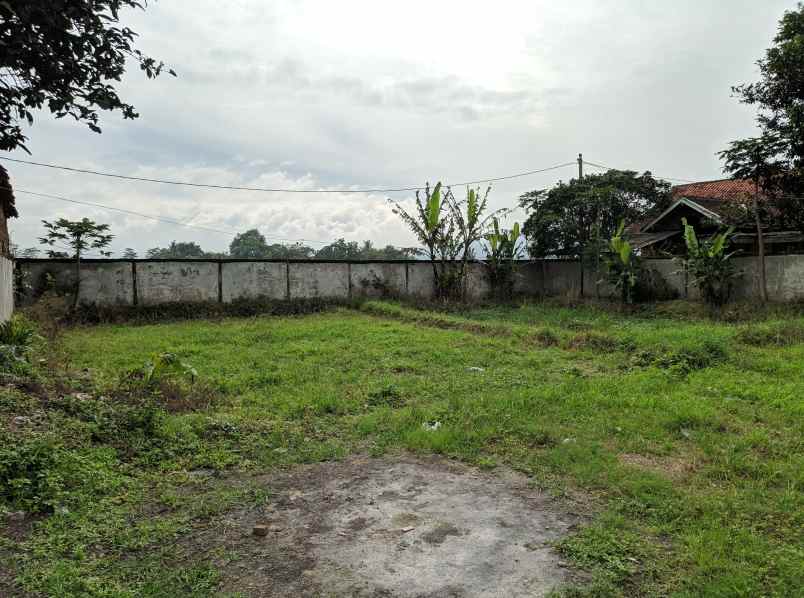 tanah jalan raya banyuresmi