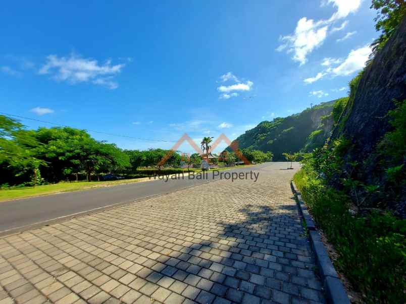 tanah jln pantai pandawa