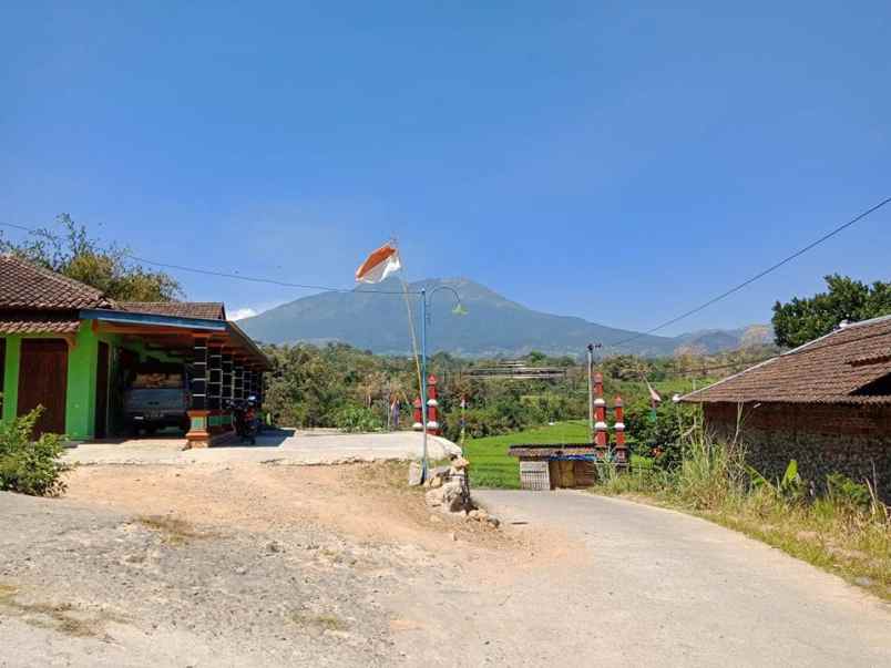 tanah karangpandan karanganyar