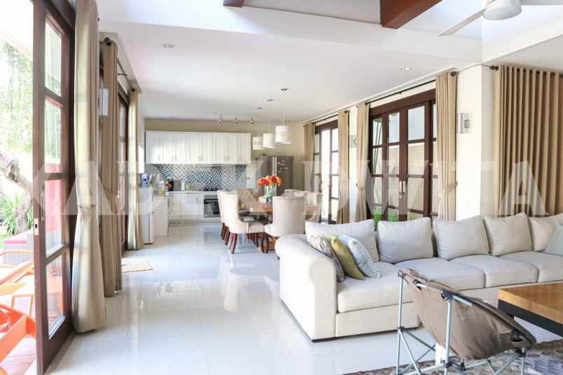 villa pantai keramas