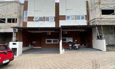 2 Lantai 2 Carport dalam Cluster dekat Tol Limo -rn