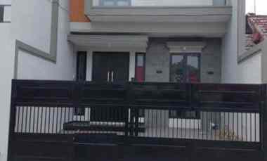 2 lantai Rumah Baru Nginden Intan Baru Surabaya