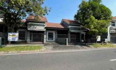 2 rumah jejer puri surya jaya jalan raya boulevard