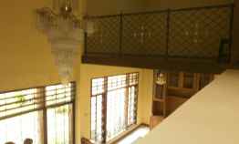 Rumah Dalam Komplek Bandung Utara Jalan Lebar dekat ke Setiabudi