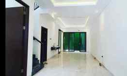 babatan pantai 50 meter dari jalan utama