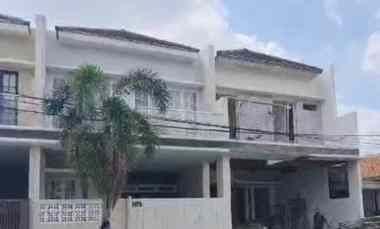 Babatan Pratama, Tinggal 2 Unit, Hadap Barat