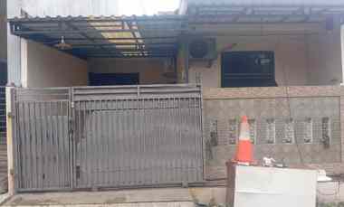 bu rumah kontrakan 8 pintu tapos depok