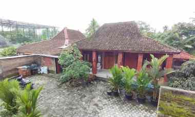 buc villa shm tanah luas view cantik di pakem sleman