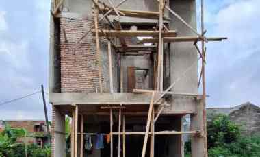 cluster pinggir jalan besar di setu cipayung