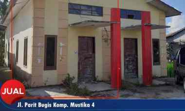 Rumah Dijual di Jl. Parit Bugis Komp. Mustika 4