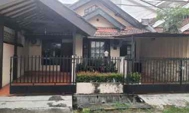 di jual rumah di sektor 5 bintaro