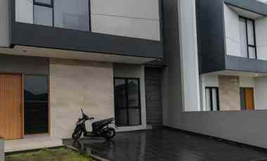 Diijual Rumah Siap Huni - Komplek Setra Duta Bandung