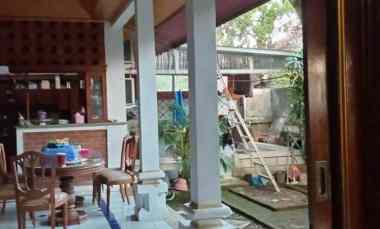 dijual 5 are free rumah lama jl sakura suli denpasar