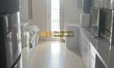dijual apartemen apartemen podomoro city