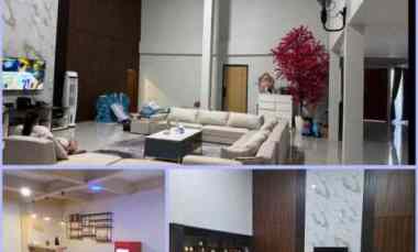 Dijual Bangunan 3 Lantai Pinggir Jalan Paris 2