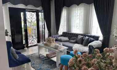 dijual cafe rumah mewah 2 lt tanah luas 1 467m