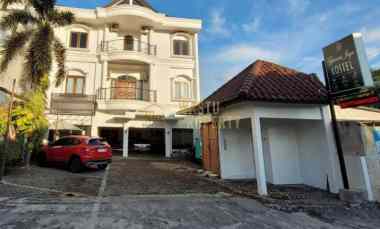 dijual cepat hotel bintang 1 di belakang amplaz