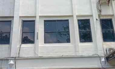 dijual cepat ruko 3 lantai lokasi strategis sekali tol