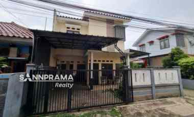 dijual cepat rumah 2 lantai kukusan depok rinindar