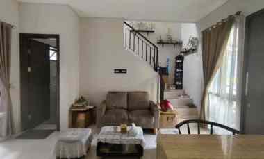 dijual cepat rumah cantik lokasi dikawasan bsd