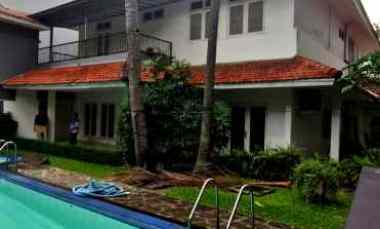 dijual cepat rumah di jln solo menteng jakarta pusat