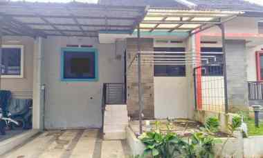 dijual cepat rumah di sariwangi atas